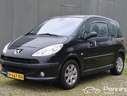 Zwart Gebruikt 2007 Peugeot 1007 Hatchback | € 2.650
