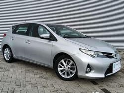 Grijs Gebruikt 2016 Toyota Auris Basis Hatchback | € 9.995