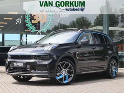 Zwart, metallic lak Gebruikt 2023 Lynk & Co 01 SUV | € 28.750 (Eerlijke prijs)