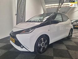 Wit Gebruikt 2017 Toyota Aygo Hatchback | € 8.750 (Eerlijke prijs)