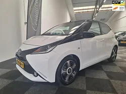 Wit Gebruikt 2017 Toyota Aygo Hatchback | € 8.950 (Eerlijke prijs)
