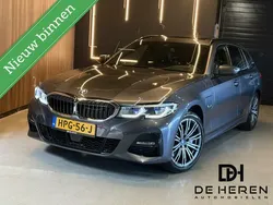 Grijs Gebruikt 2022 BMW 330 Executive Stationwagen | € 36.495 (Eerlijke prijs)