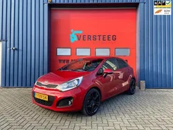 Rood, metallic lak Gebruikt 2014 Kia Rio FIFA World Cup Edition Hatchback | € 7.850 (Eerlijke prijs)