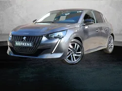 Grijs Gebruikt 2023 Peugeot 208 Allure Hatchback | € 19.420 (Eerlijke prijs)
