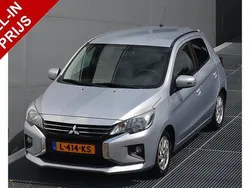Grijs, metallic lak Gebruikt 2021 Mitsubishi Space Star Hatchback | € 14.950 (Eerlijke prijs)