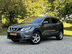 Grijs Gebruikt 2015 Nissan Qashqai Tekna SUV | € 12.950 (Eerlijke prijs)