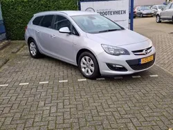 Grijs Gebruikt 2015 Opel Astra Stationwagen | € 7.995 (Duur)