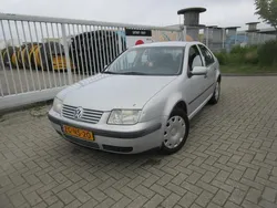 Grijs Gebruikt 1999 VW Bora Trendline Sedan | € 750 (Iets duurder)