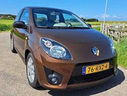 Bruin Gebruikt 2011 Renault Twingo Initiale Hatchback | € 4.900 (Iets duurder)