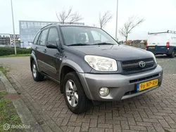 Grijs Gebruikt 2004 Toyota RAV4 Sol SUV | € 6.650 (Eerlijke prijs)