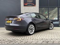 Grijs Gebruikt 2022 Tesla Model 3 Long Range AWD Sedan | € 33.999 (Eerlijke prijs)