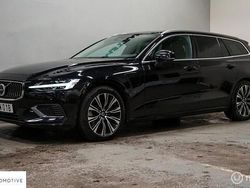Zwart Gebruikt 2023 Volvo V60 Core Stationwagen | € 33.950 (Eerlijke prijs)