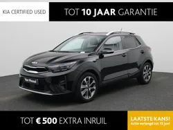 Zwart, metallic lak Gebruikt 2024 Kia Stonic SUV | € 26.400 (Eerlijke prijs)
