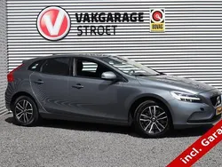 Grijs Gebruikt 2020 Volvo V40 Stationwagen | € 19.795 (Eerlijke prijs)