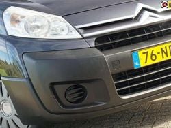 Grijs, metallic lak Gebruikt 2010 Citroën Jumpy Comfort MPV | € 15.325