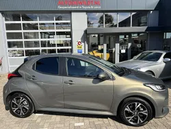 Groen Gebruikt 2024 Toyota Yaris Hybrid Style Hatchback | € 27.950 (Iets duurder)