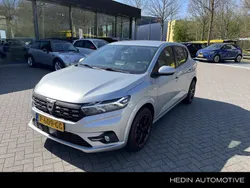 Grijs Gebruikt 2022 Dacia Sandero Comfort Hatchback | € 15.900 (Eerlijke prijs)