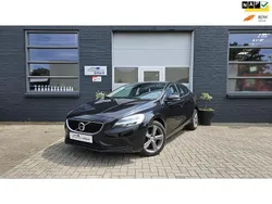 Zwart Gebruikt 2017 Volvo V40 Stationwagen | € 15.600 (Eerlijke prijs)