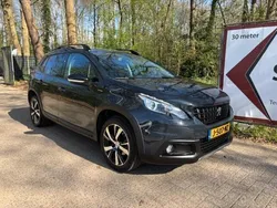 Grijs, andere lak Gebruikt 2017 Peugeot 2008 GT-line SUV | € 12.950 (Eerlijke prijs)