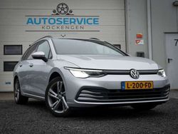 Zilver Gebruikt 2021 VW Golf VIII Life Stationwagen | € 19.445 (Iets duurder)