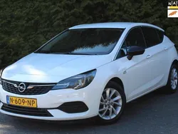 Wit Gebruikt 2021 Opel Astra Business Elegance Hatchback | € 9.995