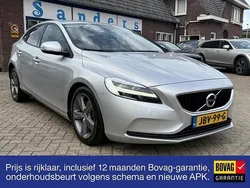 Grijs Gebruikt 2018 Volvo V40 Momentum Stationwagen | € 15.950 (Iets duurder)