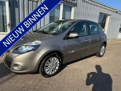 Bruin, metallic lak Gebruikt 2012 Renault Clio IV Collection Hatchback | € 3.499 (Goede deal)