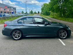 Grijs Gebruikt 2016 BMW 330 Sedan | € 14.950 (Eerlijke prijs)