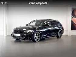 Saphirschwarz metallic (zwart metallic) Gebruikt 2025 BMW 318 M Sport Stationwagen | € 56.900