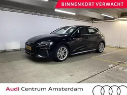 Zwart Gebruikt 2025 Audi A3 Sportback S-Line Hatchback | € 37.949 (Super prijs)