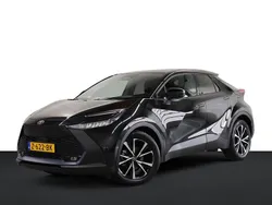 Zwart Gebruikt 2024 Toyota C-HR SUV | € 32.499 (Super prijs)