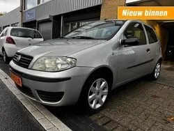 Grijs Gebruikt 2005 Fiat Punto Dynamic Hatchback | € 1.695 (Eerlijke prijs)