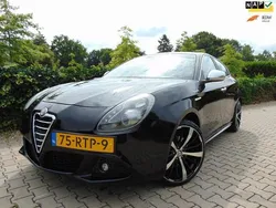 Zwart Gebruikt 2011 Alfa Romeo Giulietta Distinctive Hatchback | € 4.950 (Eerlijke prijs)