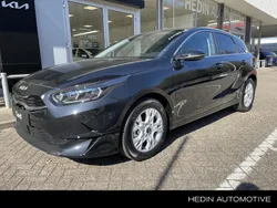 Zwart Nieuw 2025 Kia Ceed Hatchback | € 31.900 (Eerlijke prijs)