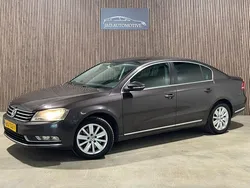Bruin Gebruikt 2012 VW Passat Comfortline Sedan | € 5.900 (Goede deal)