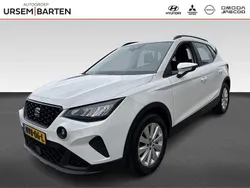 Wit, metallic lak Gebruikt 2022 Seat Arona Style SUV | € 17.430 (Eerlijke prijs)