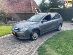 Grijs Gebruikt 2011 Hyundai i30 Stationwagen | € 2.950 (Eerlijke prijs)