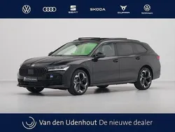 Zwart Nieuw 2025 Skoda Superb Business Line Stationwagen | € 52.440 (Goede deal)