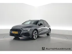 Grijs Gebruikt 2021 Audi A3 Competition Hatchback | € 31.800 (Eerlijke prijs)