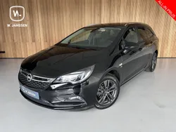 Zwart, metallic lak Gebruikt 2019 Opel Astra Edition Stationwagen | € 12.450 (Eerlijke prijs)