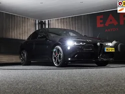 Zwart Gebruikt 2024 Alfa Romeo Giulia Sedan | € 59.750 (Eerlijke prijs)