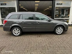 Grijs Gebruikt 2009 Opel Astra Edition Stationwagen | € 2.950 (Eerlijke prijs)