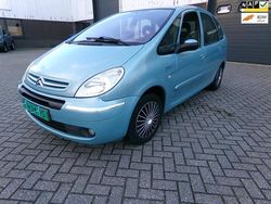 Blauw Gebruikt 2005 Citroën Xsara Picasso Attraction MPV | € 695 (Eerlijke prijs)