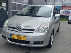 Grijs Gebruikt 2006 Toyota Verso Terra MPV | € 3.399 (Eerlijke prijs)