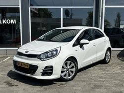 Wit Gebruikt 2017 Kia Rio Hatchback | € 12.950 (Goede deal)