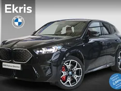 Zwart, metallic lak Gebruikt 2025 BMW iX2 M Sport SUV | € 54.900 (Super prijs)