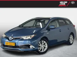 Blauw Gebruikt 2017 Toyota Auris Hybrid Stationwagen | € 16.950 (Iets duurder)