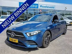 Blauw Gebruikt 2022 Mercedes A180 Business Hatchback | € 26.450 (Eerlijke prijs)