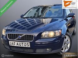Blauw Gebruikt 2005 Volvo S40 Sedan | € 1.950 (Eerlijke prijs)
