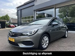 Grijs Gebruikt 2020 Opel Astra Elegance Hatchback | € 13.900 (Goede deal)